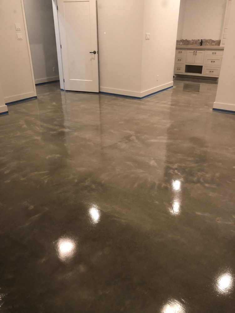 Finished smooth gray PetraSmooth floor in a residential interior